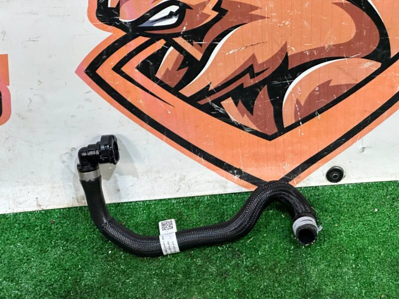 LR115221 Hose from radiator to water pump Range Rover Evoque New L551 (2019-) used cost 25 € in stock 3 pcs.