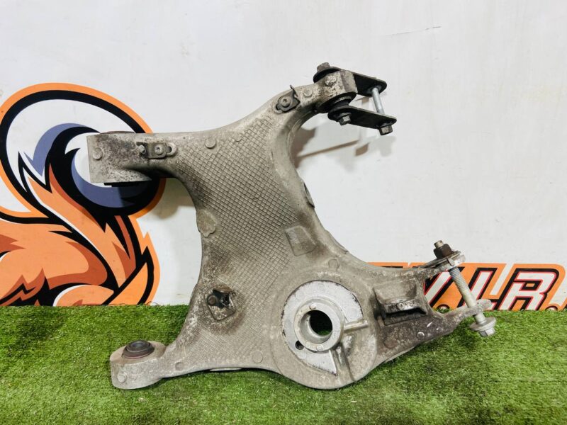 LR116284 Rear right lower control arm Range Rover Velar L560 (2018-) Used - Image 22