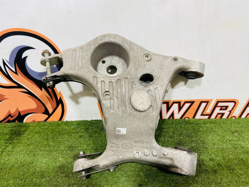 LR116285 Rear left lower control arm Range Rover Velar L560 (2018-) Used - Image 19
