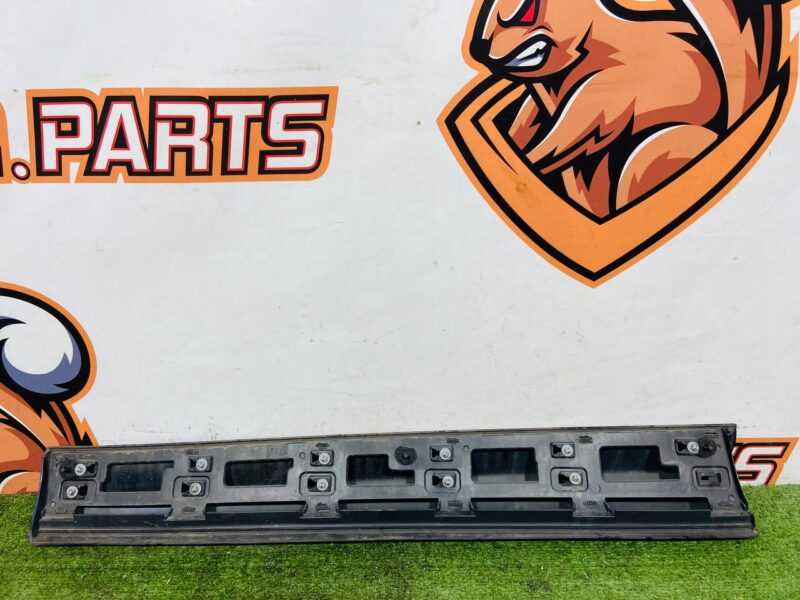 LR116796 Front right door molding Land Rover Discovery Sport L550 (2015-) Used - Image 12