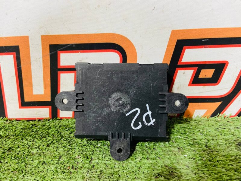 LR117887 Front Driver's Door Comfort Unit Range Rover Sport L494 (2014-2022) Used cost 50 € in stock 1 pcs.