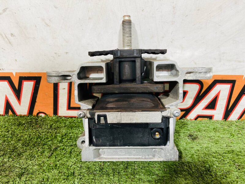 LR124872 Motor cushion Range Rover Evoque New L551 (2019-) used cost  € in stock 1 pcs.