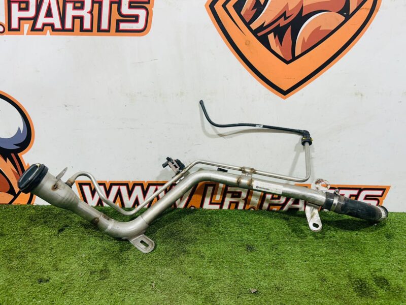 LR135560 Fuel filler neck Land Rover Discovery Sport L550 (2015-) Used cost  € in stock 1 pcs.