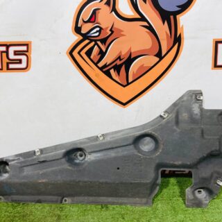 LR135623 Underbody protection left Land Rover Discovery Sport L550 (2015-) Used cost 100 € in stock 1 pcs.