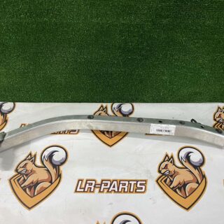 LR135812 Engine protection bracket right Land Rover Discovery Sport L550 (2015-) Used cost 117 € in stock 2 pcs.