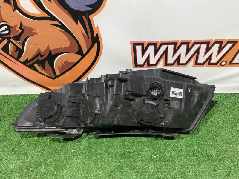 LR137223 Right halogen headlight Land Rover Discovery Sport L550 (2015-) Used cost 350 € in stock 1 pcs.