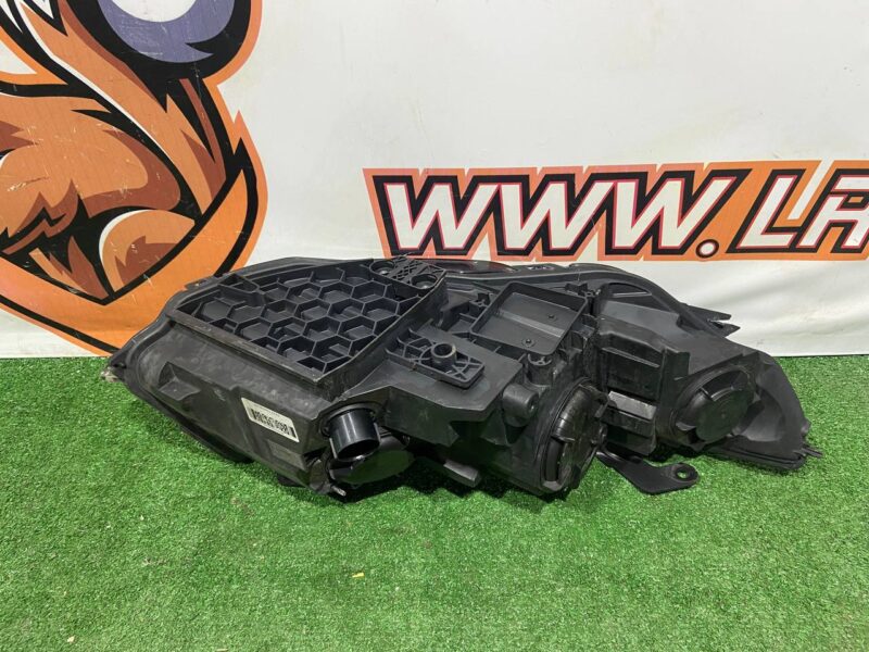 LR137224 Left halogen headlight Land Rover Discovery Sport L550 (2015-) Used cost 350 € in stock 1 pcs.