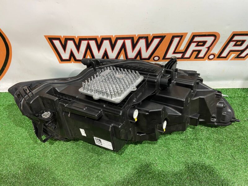LR137596 Headlight left LED 2019- Land Rover Discovery Sport L550 (2015-) Used cost 750 € in stock 2 pcs.