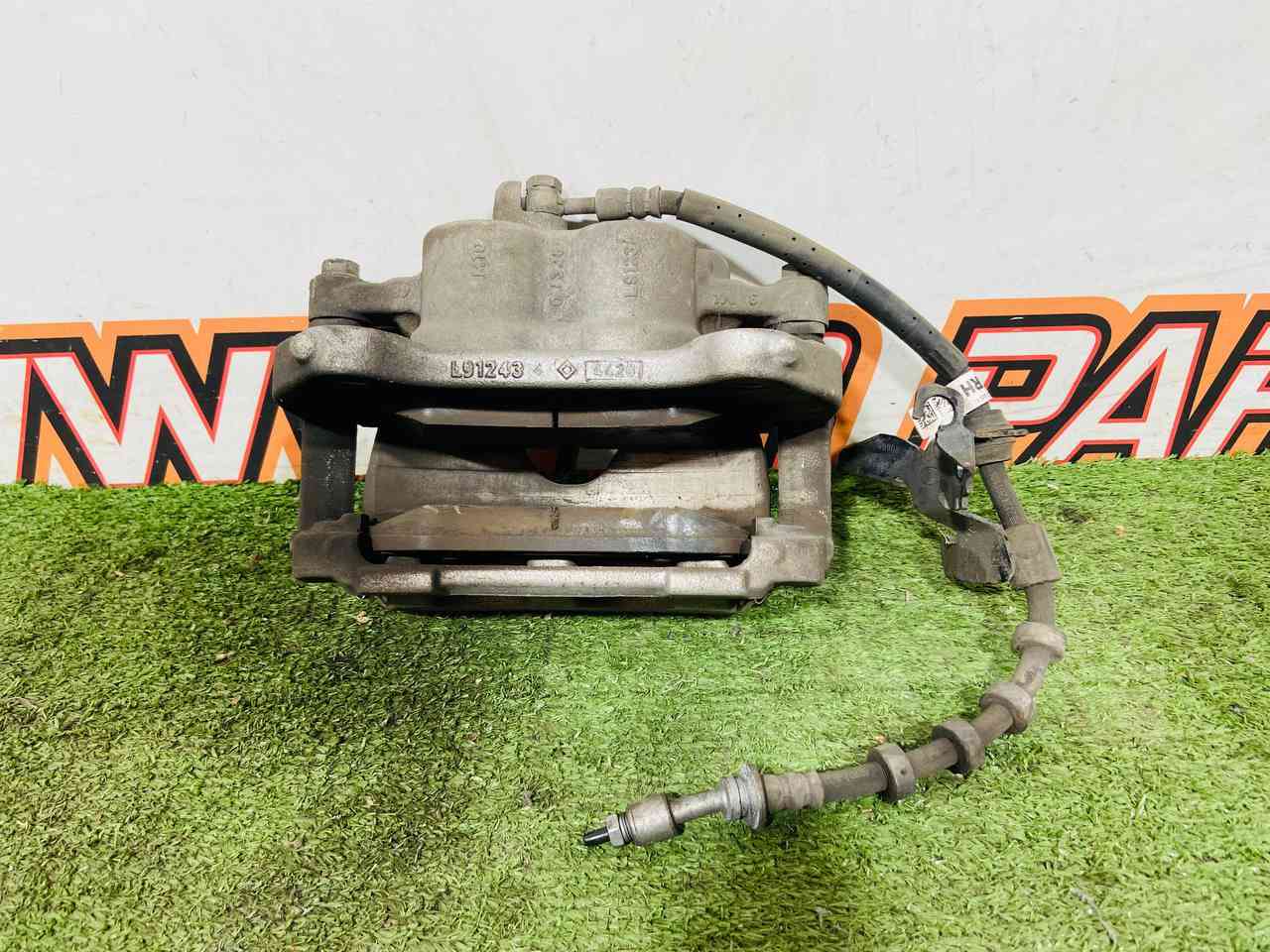 LR140645 Front right caliper Land Rover Discovery Sport L550 (2015-) USED cost 150 € in stock 1 pcs.