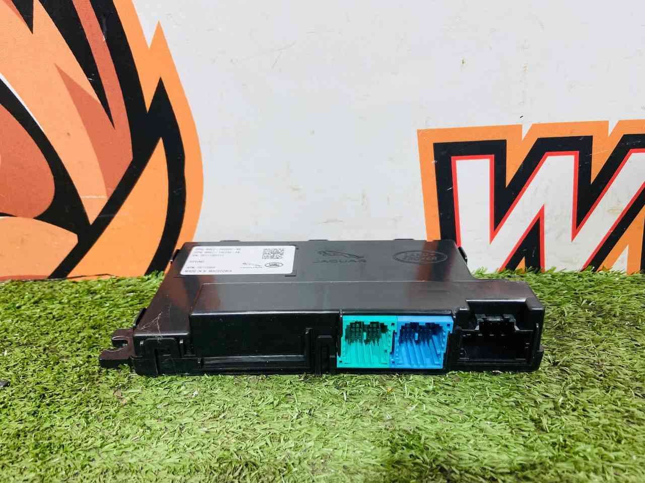 LR140851 Seat control unit Land Rover Discovery Sport L550 (2015-) used cost 150 € in stock 2 pcs.