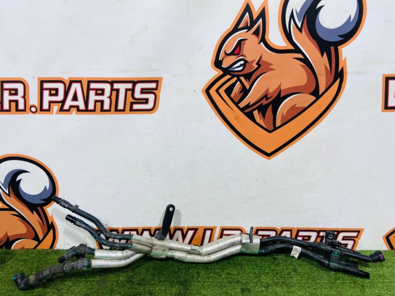 LR144560 Traction battery cooling pipe Land Rover Discovery Sport L550 (2015-) Used cost  € in stock 1 pcs.