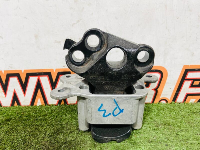 LR155919 Bracket automatic transmission Range Rover Evoque New L551 (2019-) used cost  € in stock 2 pcs.