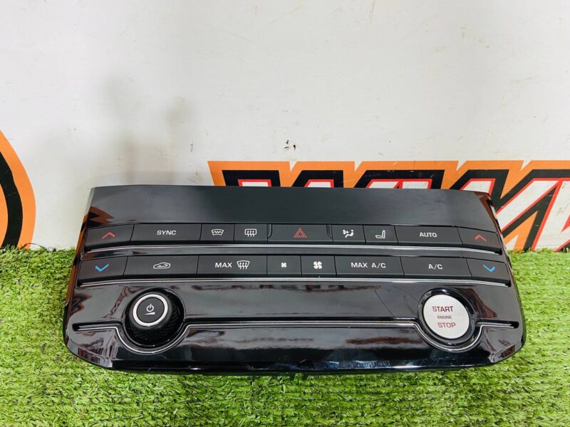 T2H37691 Air Conditioning Control Panel Jaguar F-Pace X761 (2017-) Used cost 200 € in stock 1 pcs.