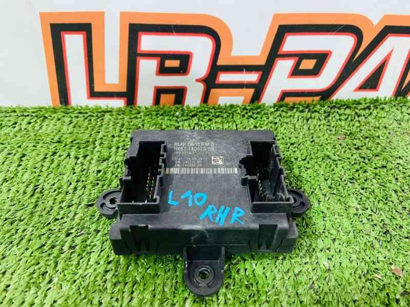 T4A14037 Rear door comfort unit, driver's side Jaguar F-Pace X761 (2017-) USED cost 85 € in stock 1 pcs.