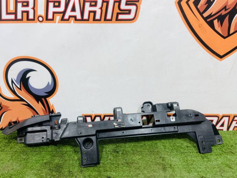 T4A3461 Trunk panel right Jaguar F-Pace X761 (2017-) Used cost 40 € in stock 2 pcs.
