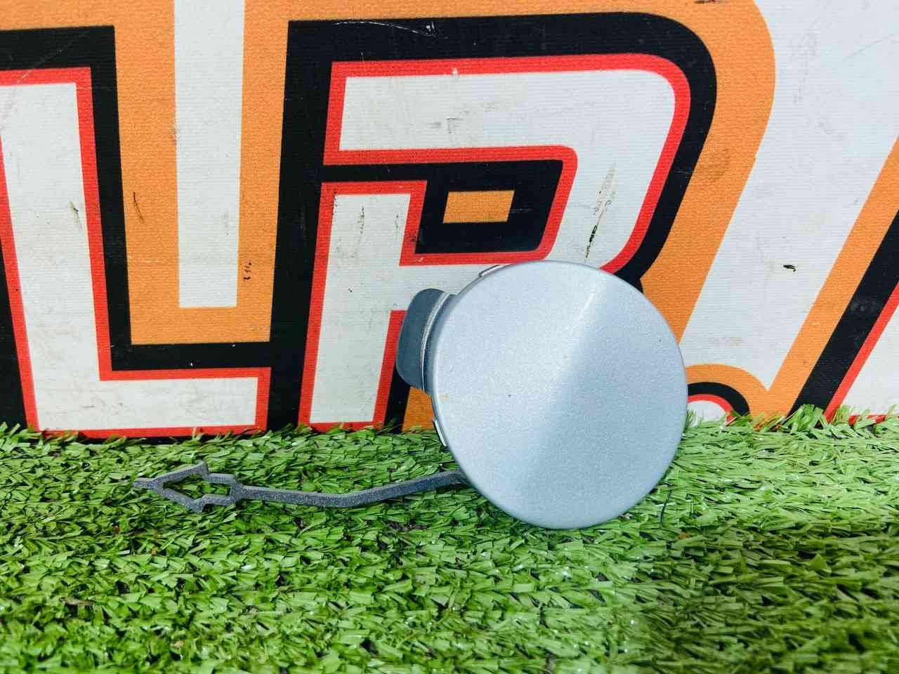 T4A38007LML Cover for towing hole Jaguar F-Pace X761 (2017-) Used cost 10 € in stock 1 pcs.