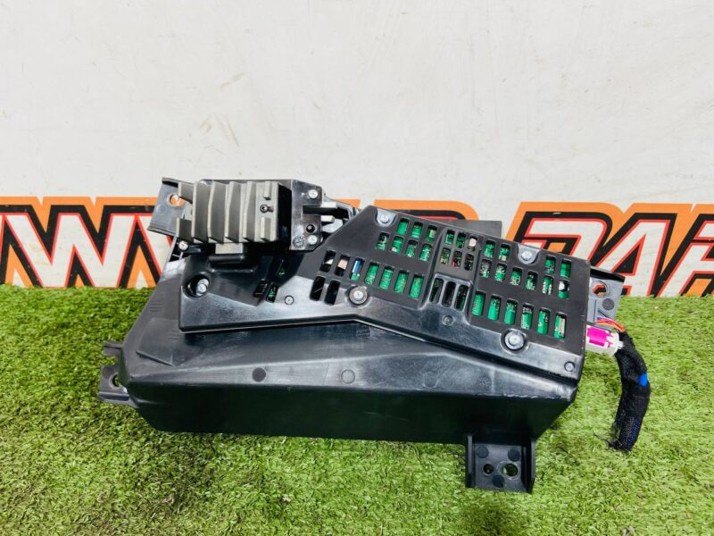 T4K13846 Head-up display Jaguar I-Pace X590 (2018-) Used cost  € in stock 1 pcs.