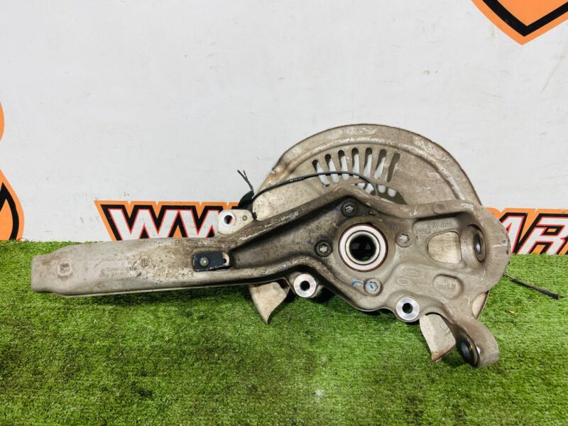 T4K16517 Steering knuckle (pin) front left Jaguar I-Pace X590 (2018-) Used cost 250 € in stock 2 pcs.