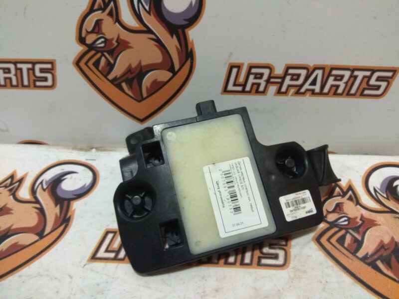T4K5723 Sensor of dead (blind) zones left JAGUAR I-PACE Used cost 300 € in stock 3 pcs.