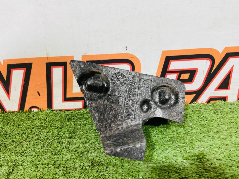 T4K9066 Foam lining left Jaguar I-Pace X590 (2018-) Used cost 20 € in stock 1 pcs.