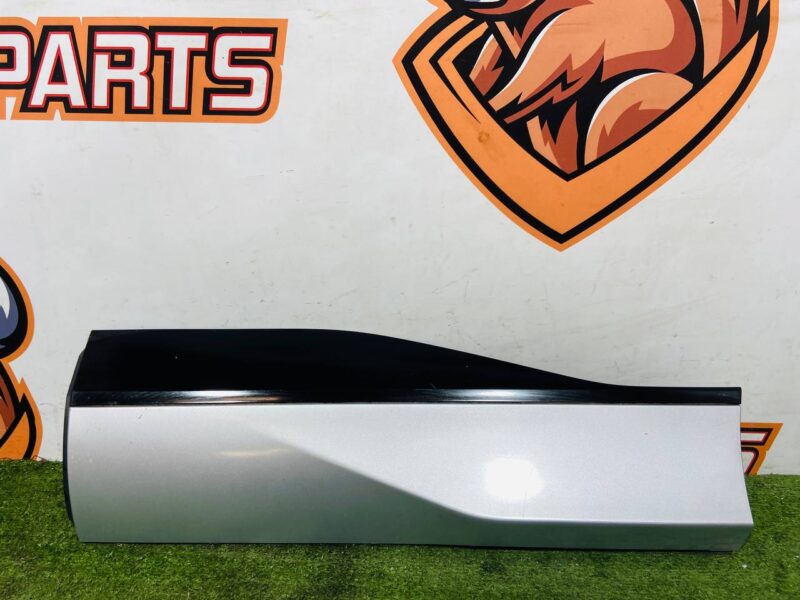 T4K9215LML Rear left lower door molding Jaguar I-Pace (2018-) Used - Image 14
