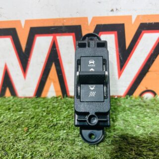 T4N25480 Jaguar E-Pace X540 (2017-) Driving Control Button Block Used cost  € in stock 1 pcs.