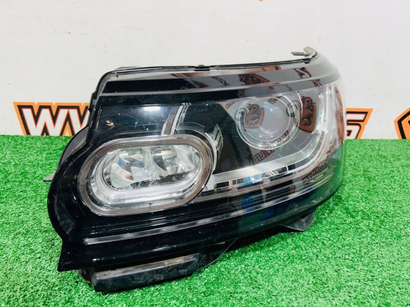LR067216 Left headlight Range Rover L405 (2013-2021) used cost 400 € in stock 3 pcs.