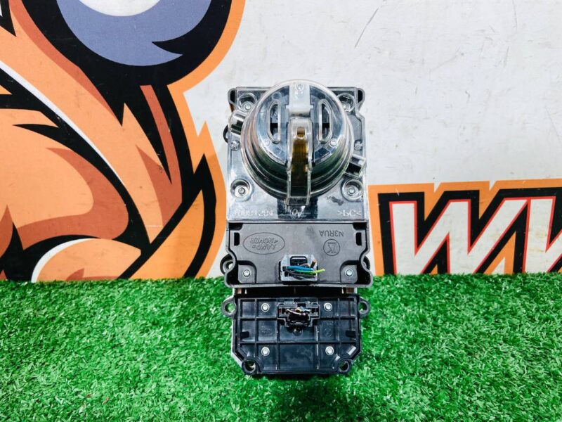 LR070861 Suspension control unit Range Rover L405 (2013-2021) used cost  € in stock 1 pcs.