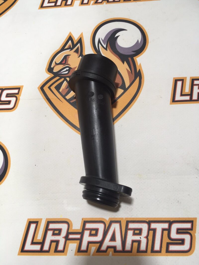 LR073644 Used JAGUAR E-PACE oil filler neck cost 35 € in stock 1 pcs.