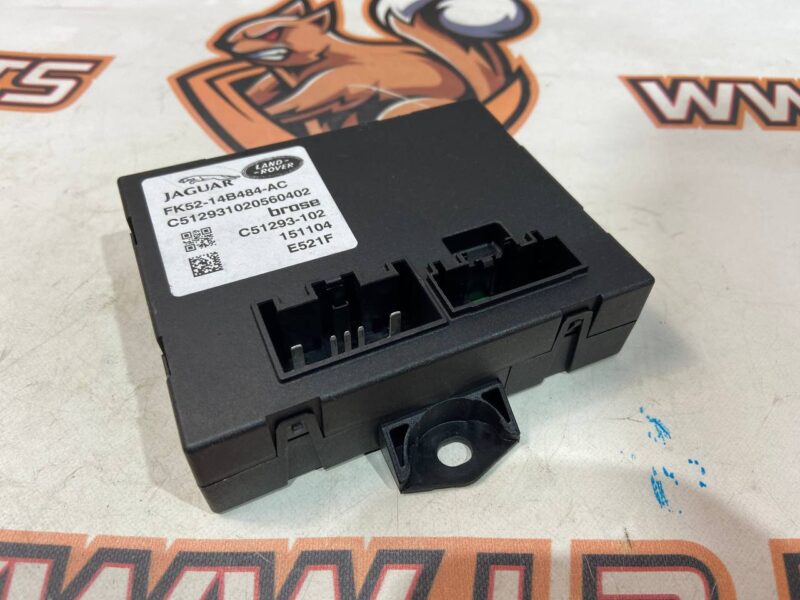 LR076839 Range Rover L405 (2013-2021) Boot Lid Control Unit Used cost 75 € in stock 1 pcs.