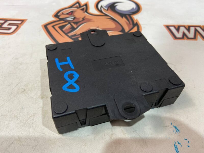 LR076839 Range Rover L405 (2013-2021) Boot Lid Control Unit Used cost 75 € in stock 1 pcs.