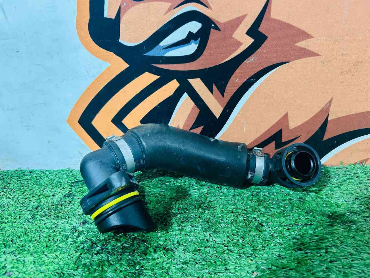 LR077852 Breather Pipe Land Rover Discovery Sport L550 (2015-) Used cost 35 € in stock 1 pcs.