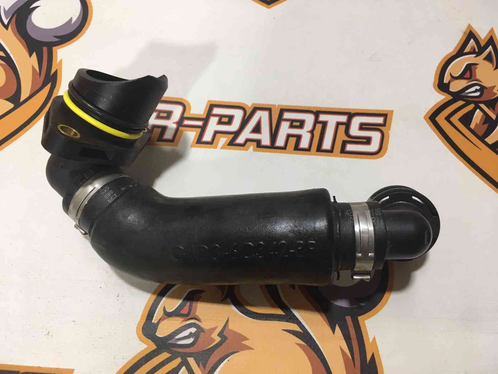 LR077852 Breather Pipe Land Rover Discovery Sport L550 (2015-) Used cost 35 € in stock 1 pcs.