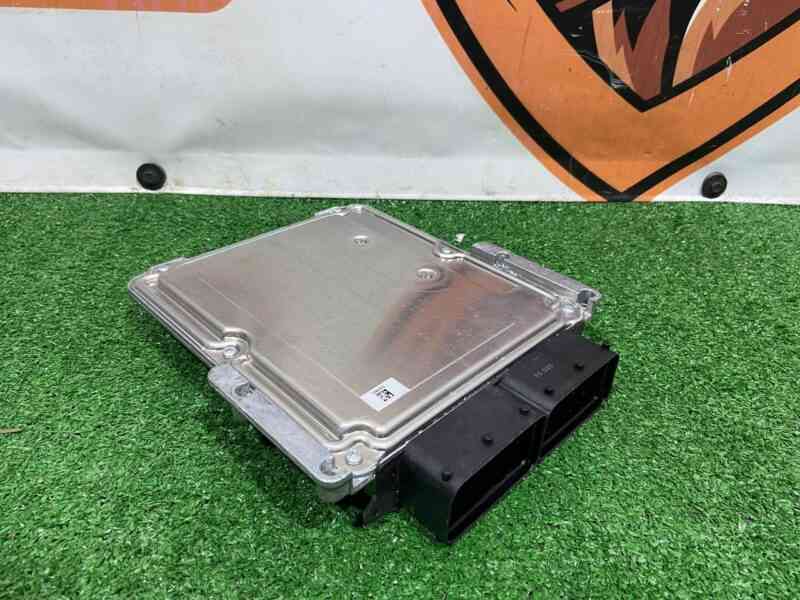 LR084286 Engine control unit Range Rover Sport L494 (2014-2022) used cost 300 € in stock 1 pcs.