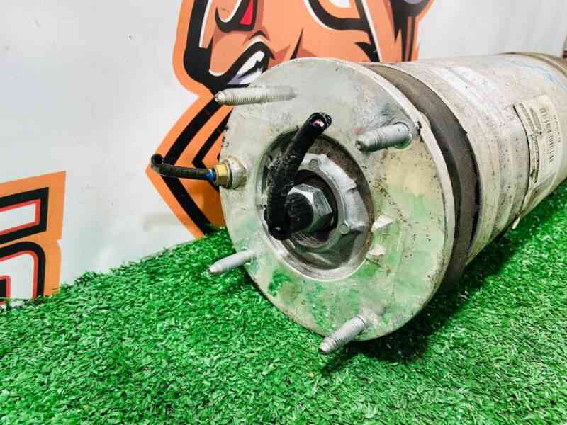 LR087094KIT Front left shock absorber with bracket Range Rover Sport L494 (2014-2022) Used cost  € in stock 1 pcs.
