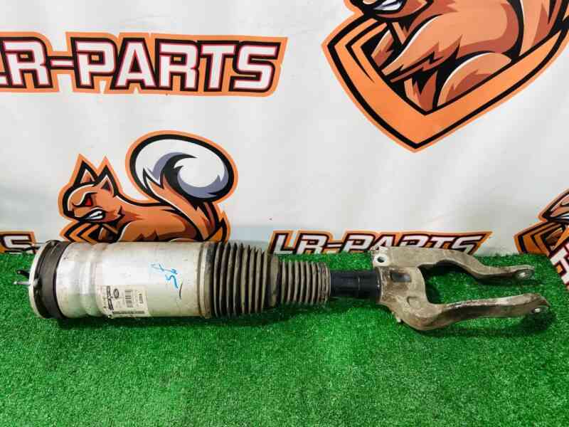 LR087094KIT Front left shock absorber with bracket Range Rover Sport L494 (2014-2022) Used cost  € in stock 1 pcs.