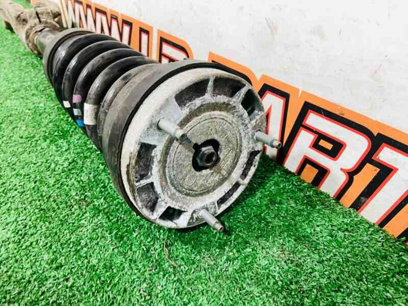 LR090616KIT Adaptive shock absorber front right with bracket Range Rover Velar L560 (2018-) Used cost 290 € in stock 1 pcs.