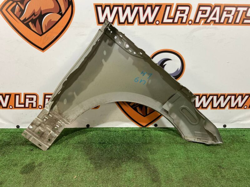 LR091699 Front left wing Range Rover Velar L560 (2018-) Used cost 300 € in stock 1 pcs.