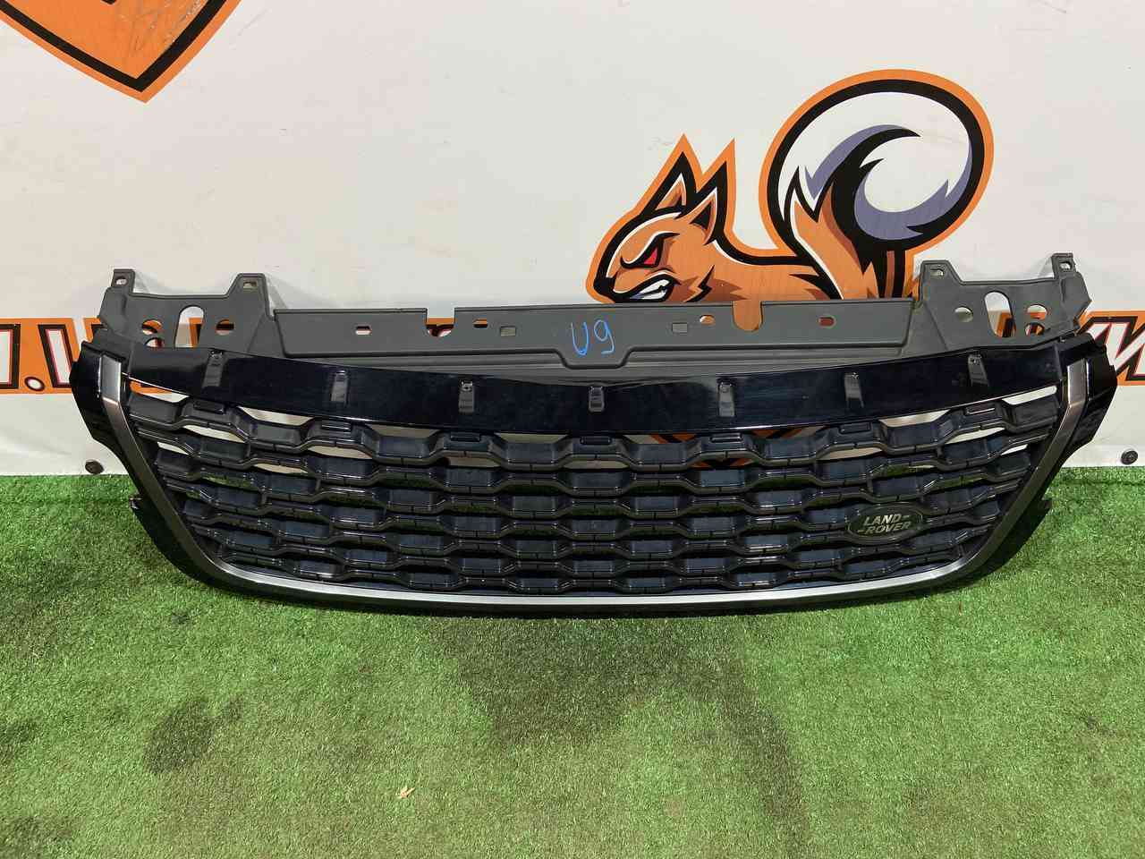 LR092629 Radiator grille black/dark Atlas Range Rover Velar L560 (2018-) Used cost 293 € in stock 1 pcs.