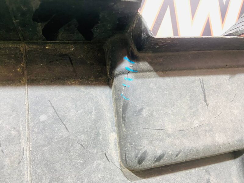 LR092677 Plastic bottom protection right Range Rover Velar L560 (2018-) Used - Image 27