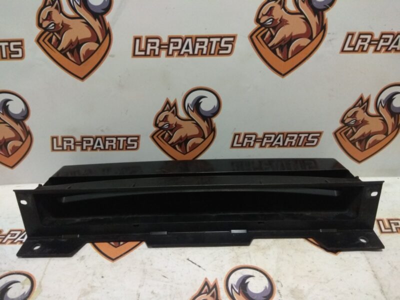 LR094005 Air intake Range Rover Velar L560 (2018-) Used - Image 18