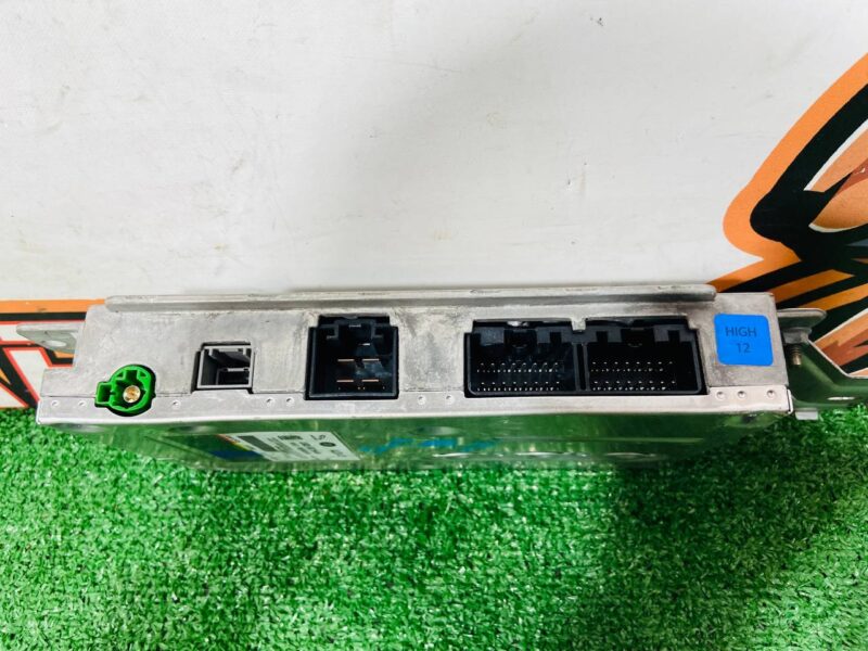 LR098869 Audio amplifier 600W 12-channel Land Rover Discovery 5 L462 (2017-) Used cost 394,44 € in stock 5 pcs.