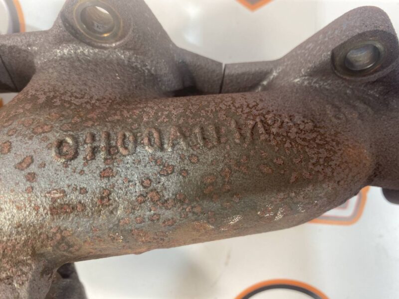 LR104016 Exhaust manifold 2.0TD Range Rover Velar L560 (2018-) Used cost 150 € in stock 1 pcs.