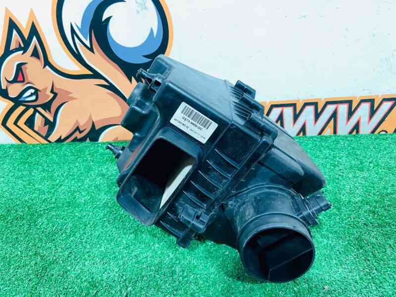LR105962 Range Rover Velar L560 Air Filter Housing (2018-) Used cost 200 € in stock 3 pcs.
