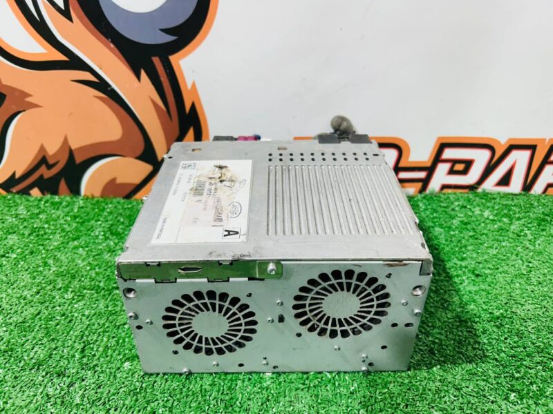 LR110217 Entertainment system control unit Range Rover Velar L560 (2018-) USED - Image 21