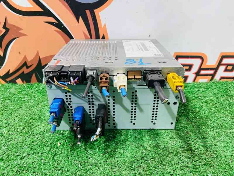 LR110522 Radio entertainment system Range Rover Sport L494 (2014-2022) Used - Image 30