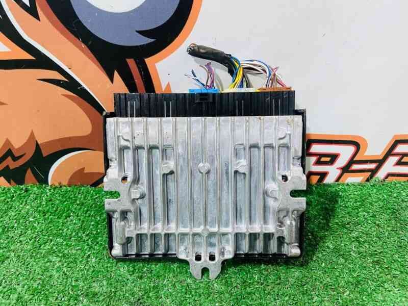LR111476 Used active stabilizer control unit Range Rover L405 (2013-2021) - Image 12