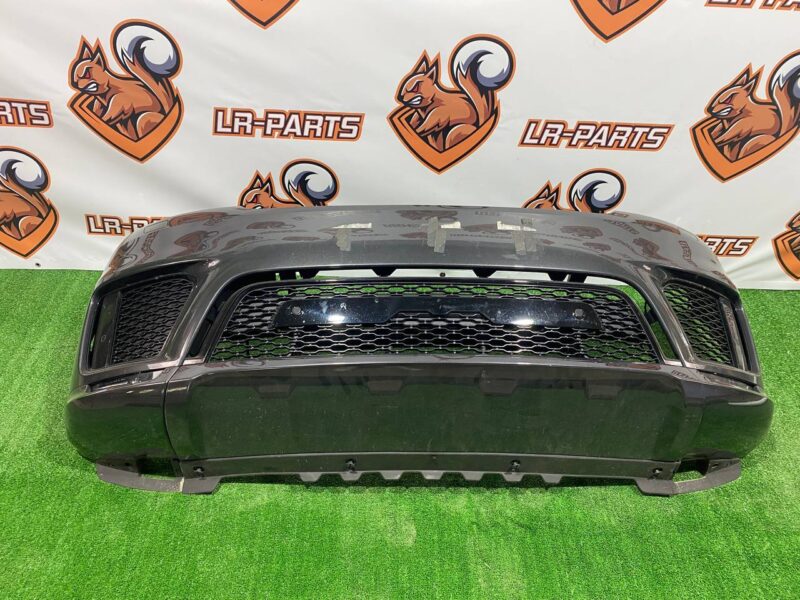 LR113284 Front bumper 2018 - complete assembly Range Rover Sport L494 (2014-2022) Used cost 2 300 € in stock 2 pcs.