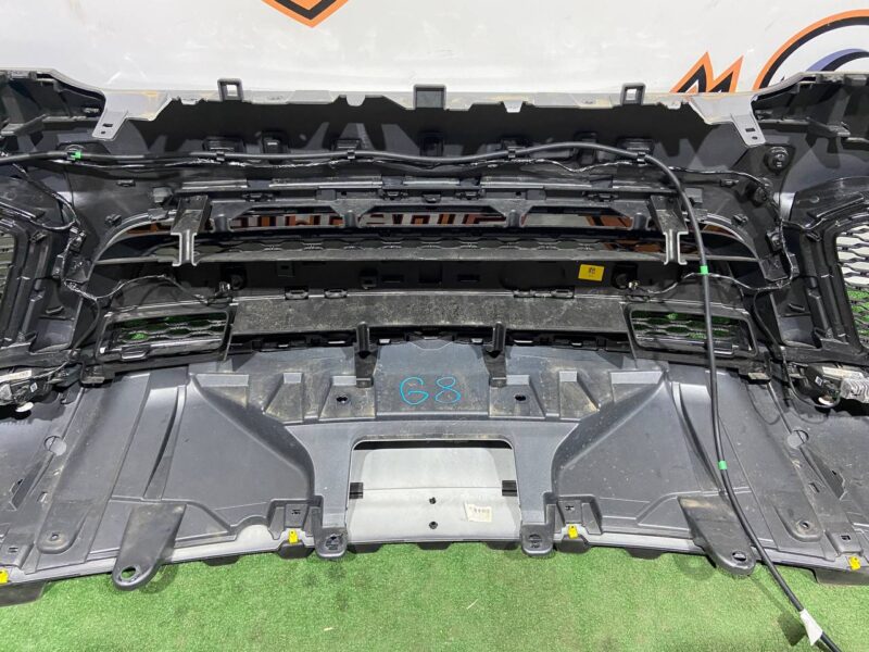 LR113284 Front bumper 2018 - complete assembly Range Rover Sport L494 (2014-2022) Used - Image 21