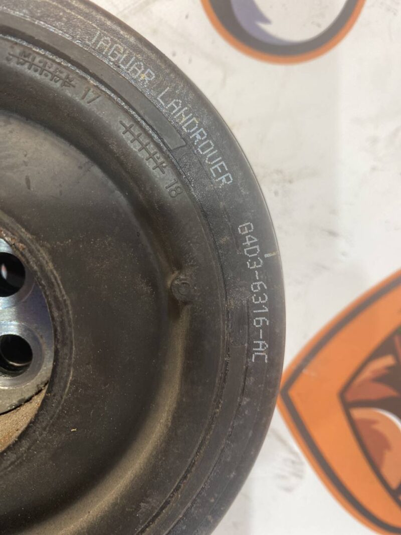 LR113860 Crankshaft pulley with damper 2.0D 2.0IE Range Rover Velar L560 (2018-) Used cost 100 € in stock 1 pcs.